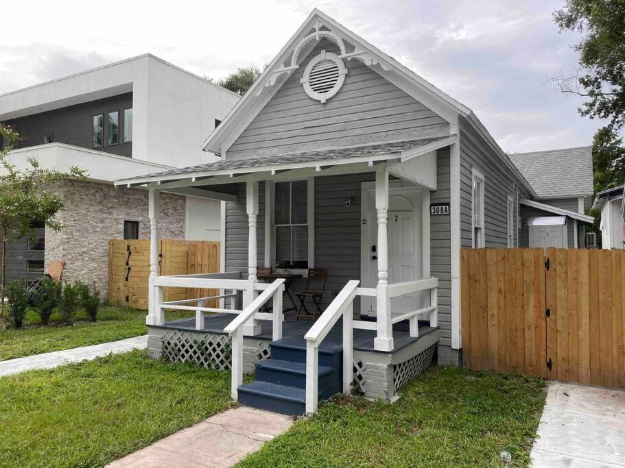 Cozy Studio Bungalow Steps To Armature Works Tampa Exteriör bild