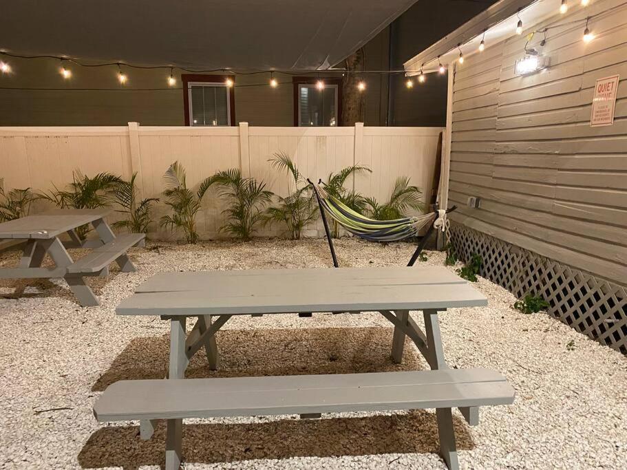 Cozy Studio Bungalow Steps To Armature Works Tampa Exteriör bild