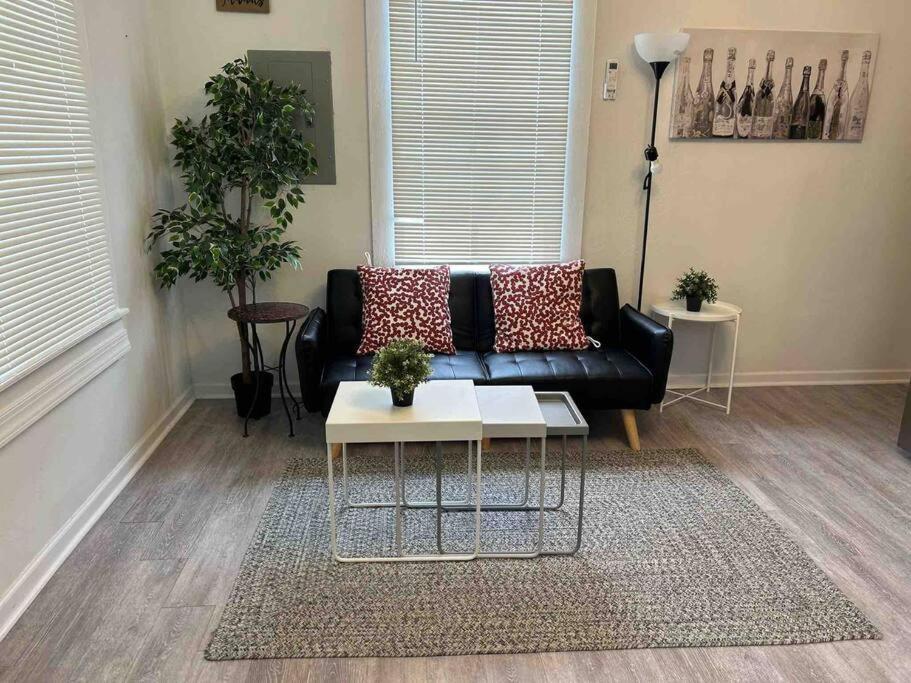 Cozy Studio Bungalow Steps To Armature Works Tampa Exteriör bild