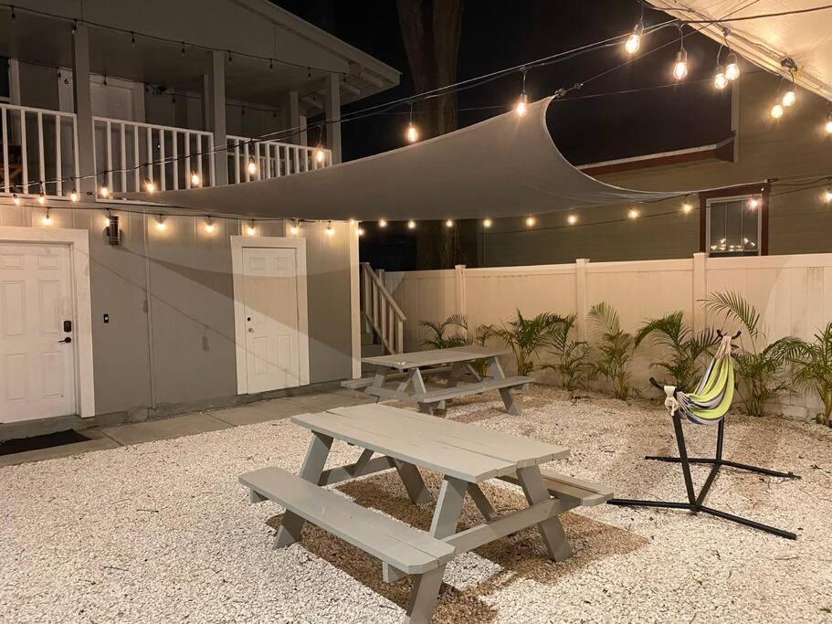 Cozy Studio Bungalow Steps To Armature Works Tampa Exteriör bild